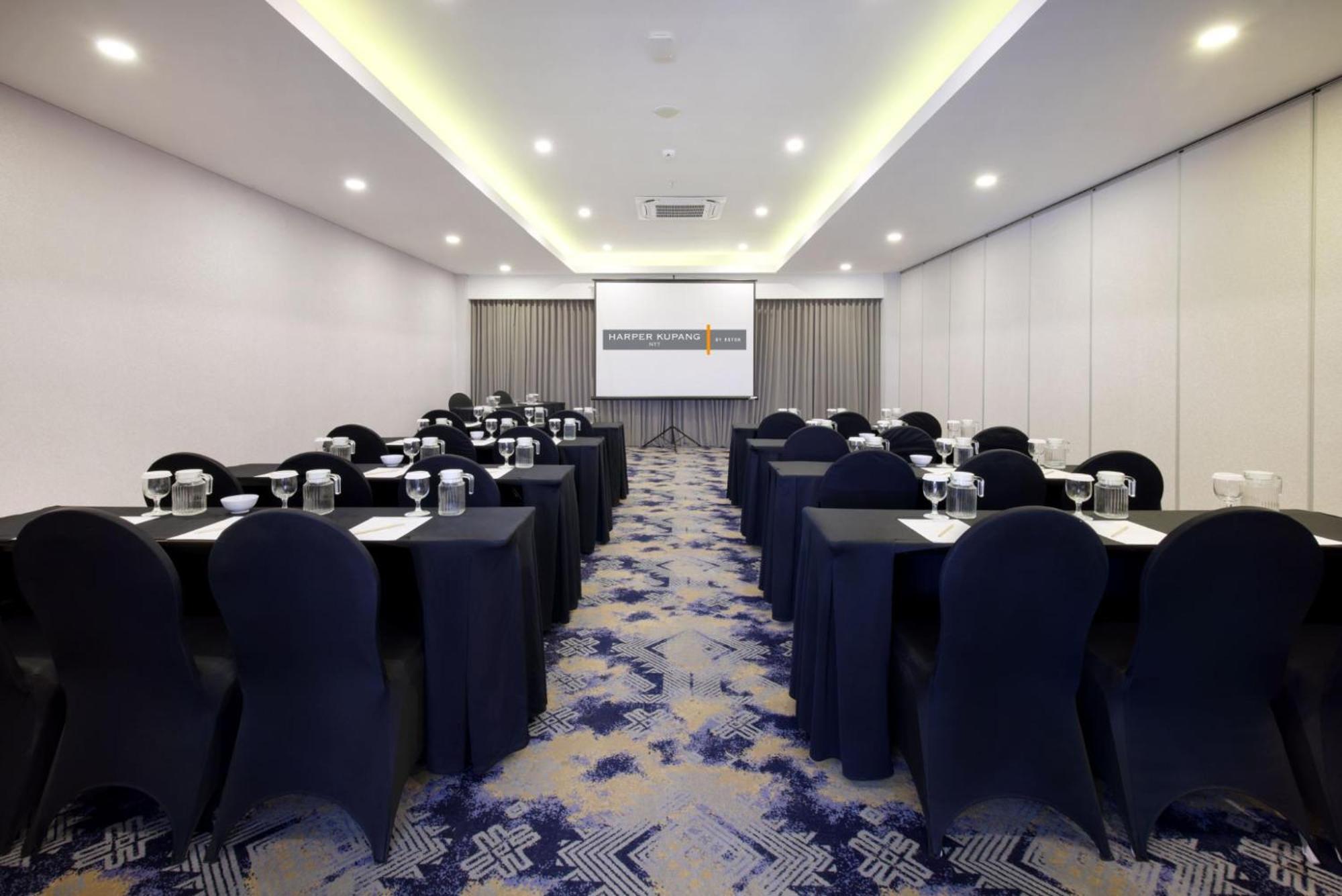 Hotel Harper Kupang By Aston Exterior foto